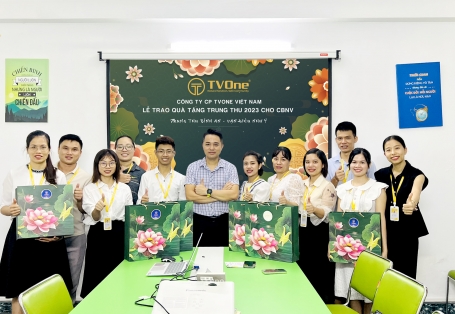 Công ty CP TVOne Việt Nam trao quà tặng Trung thu 2023 cho toàn thể cán bộ nhân viên